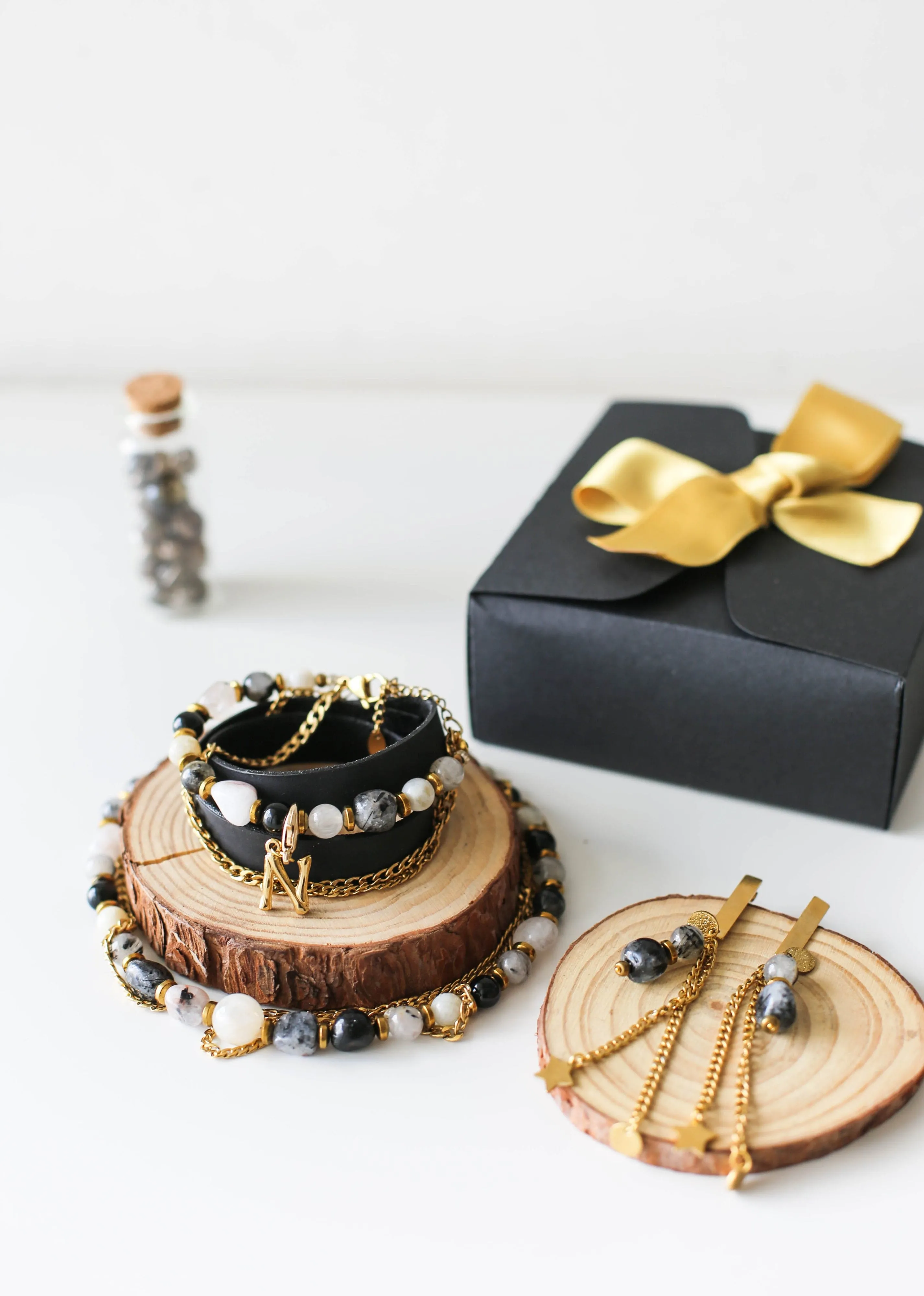 Black Quartz Leather Bracelet