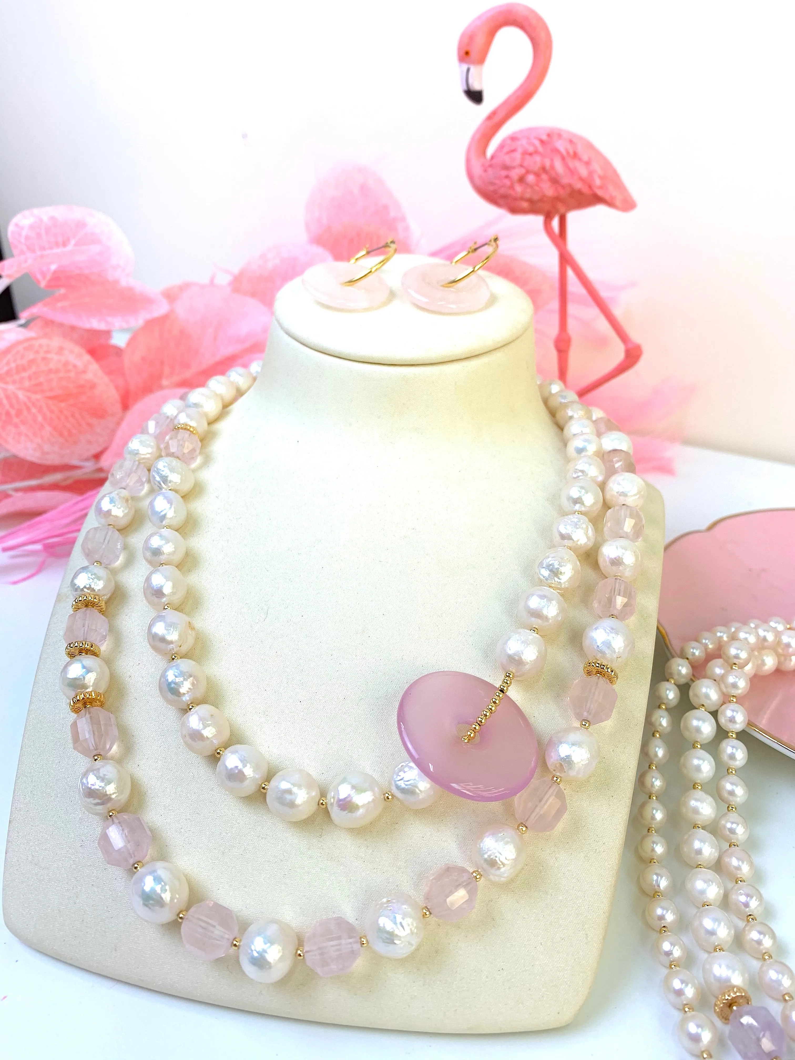 Freshwater Pearls with Rose Quartz Simple Short Necklace EN030