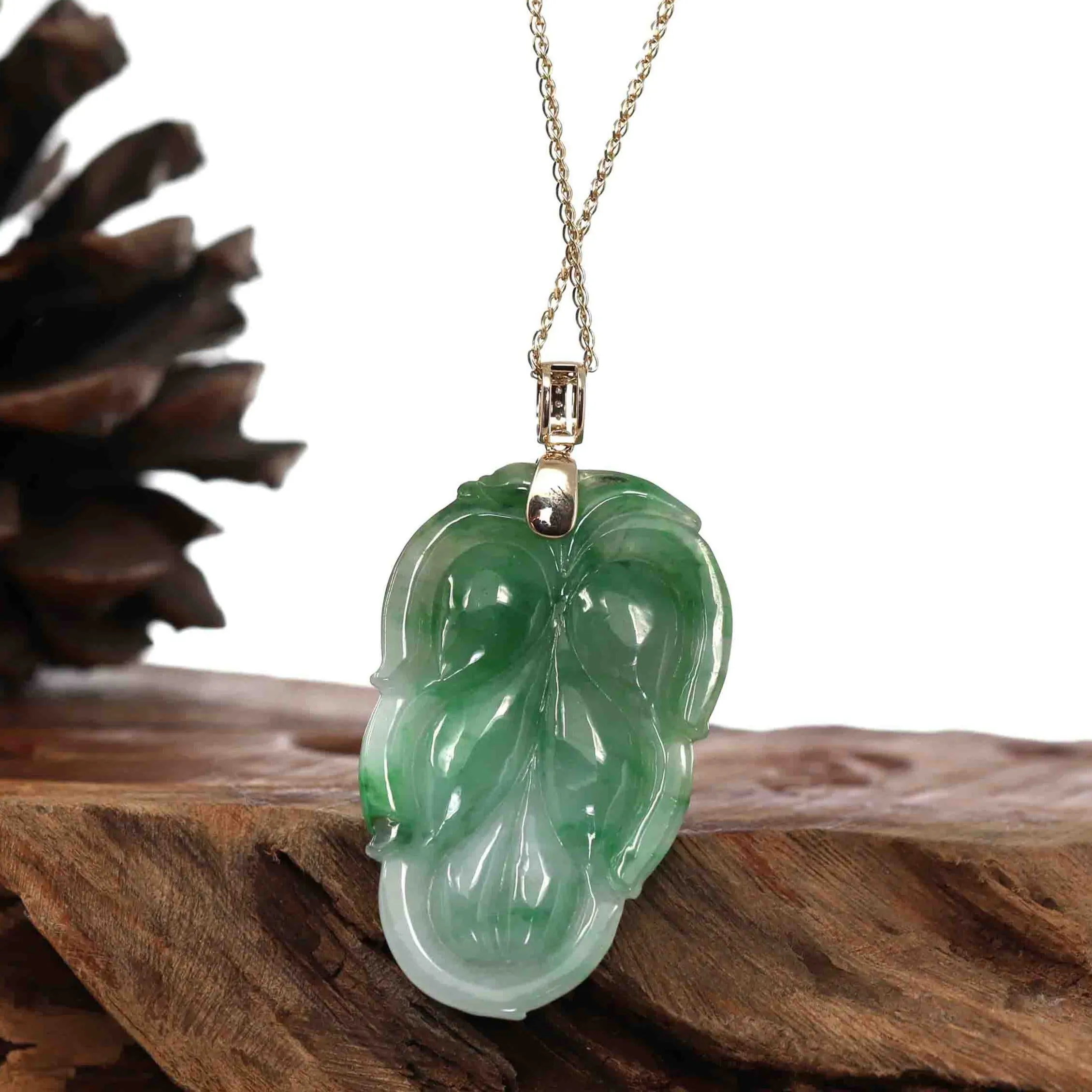 Genuine Green Jadeite Jade Leaf ( Jin Zhi Yu Ye ) Necklace With VSI Diamond Gold Bail