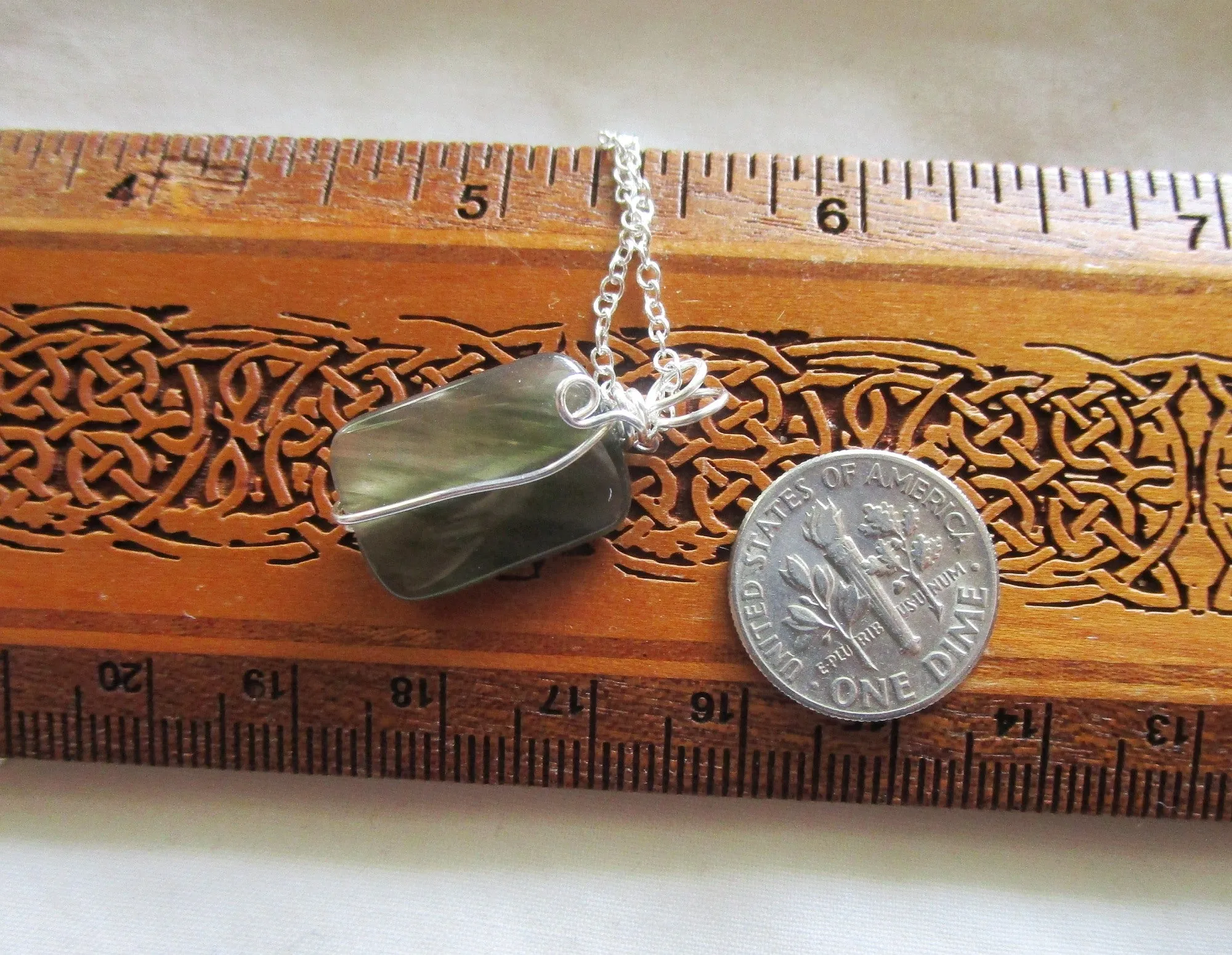 Natural Green Chlorite Quartz Polished Gemstone Pendant Necklace