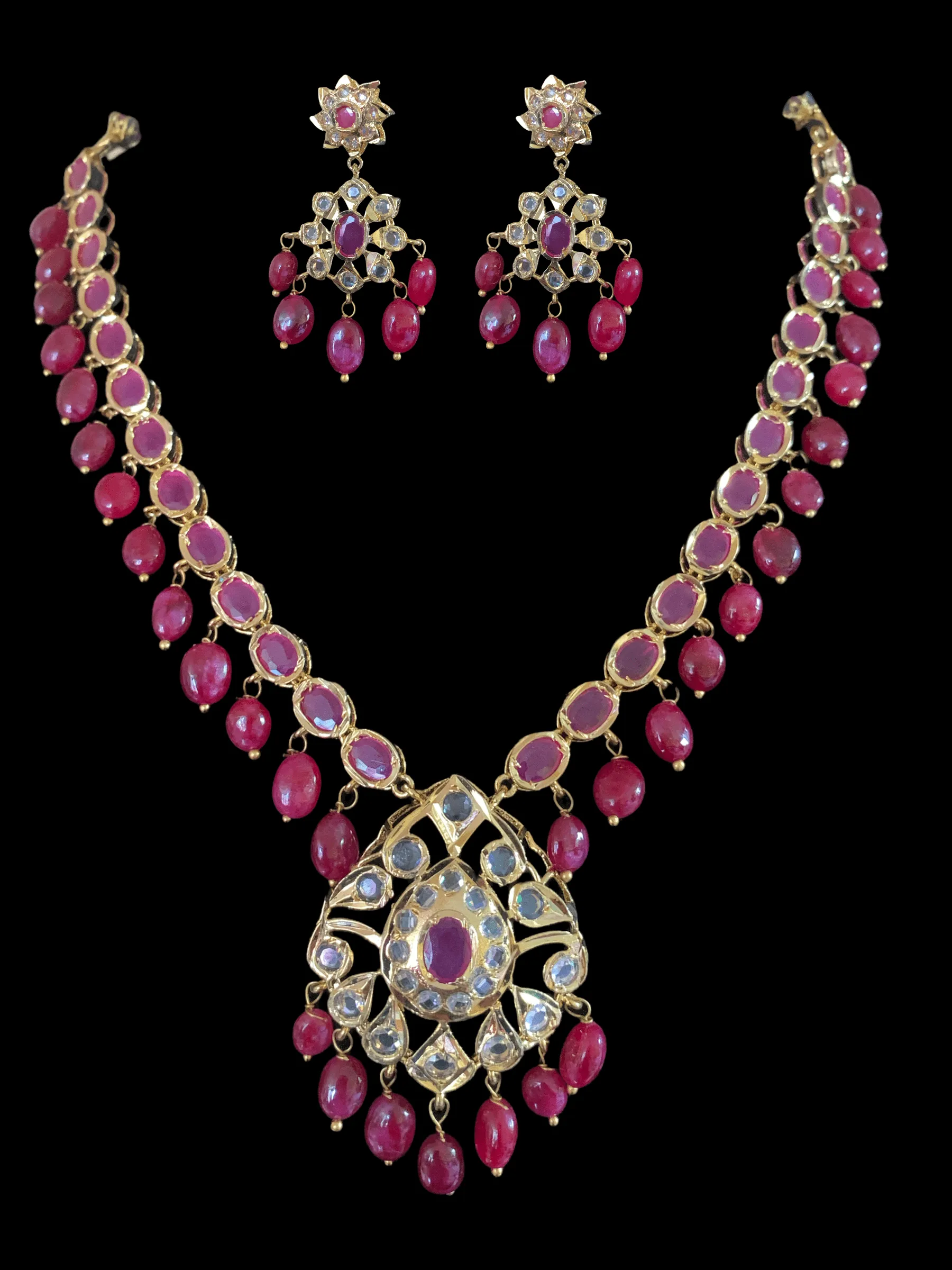 NS220 Abiha  necklace with earrings in ruby  ( SHIPS IN 4 WEEKS  )